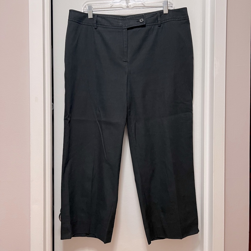 STYLE & CO Stretch Capris Pinstriped